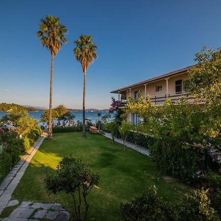 Elati Beach Aparthotel Nydri  Bagian luar foto